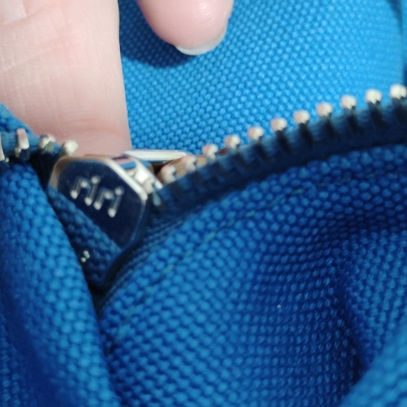 Authentic Prada Canapa Bucket Bag Has Strap & Authenticantion Cards - Picture 10 of 14